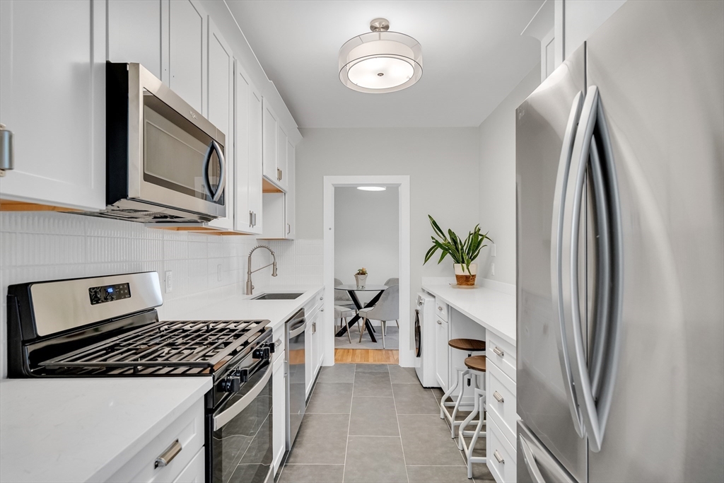 1485 Beacon Street, Unit 2 Brookline, MA 02446 - Photo 3 of 13