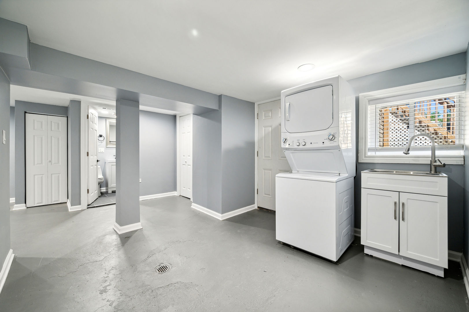 4630 West Montana Street Chicago, IL 60639 - Photo 29 of 38 a view of utility room with washer and dryer