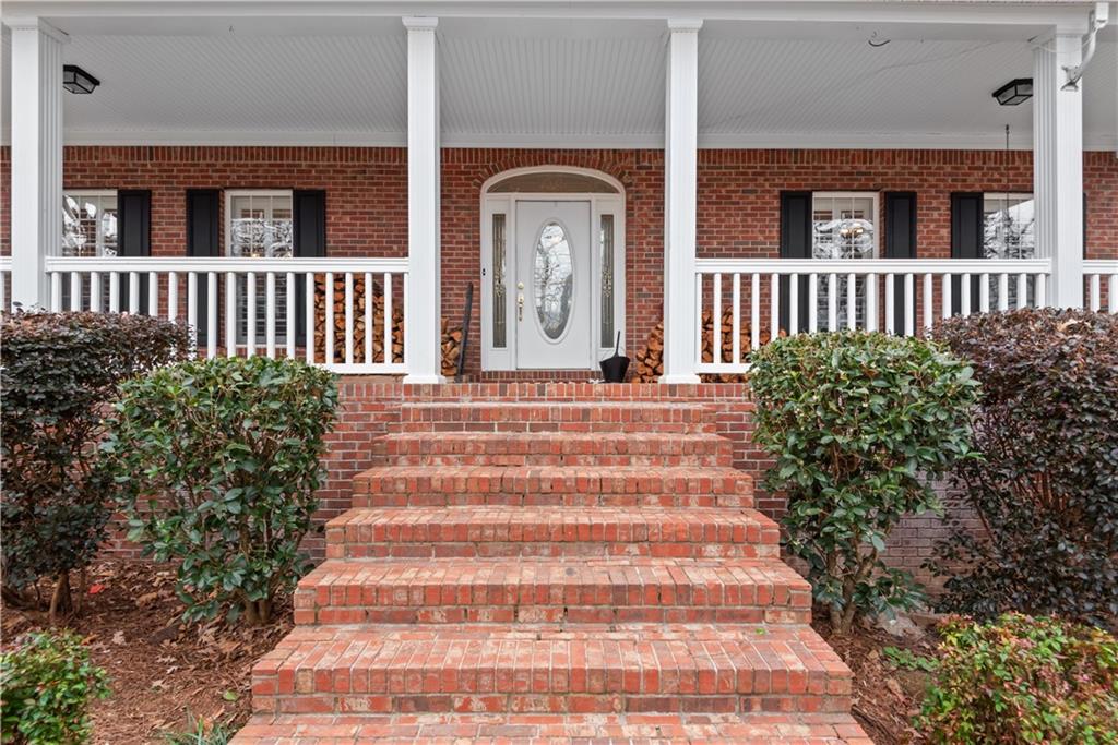 414 Parker Branch Road Barnesville, GA 30204 - Photo 5 of 101 a front view of a house with windows