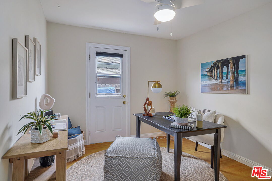 1205 Appleton Way Venice, CA 90291 - Photo 12 of 38