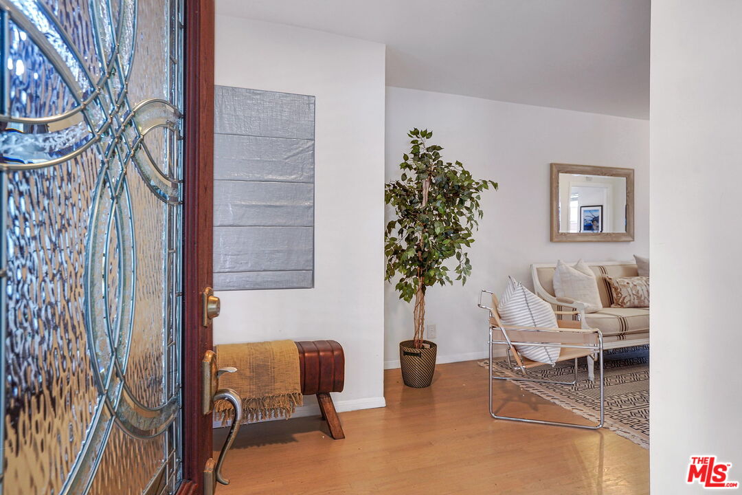 1205 Appleton Way Venice, CA 90291 - Photo 16 of 38