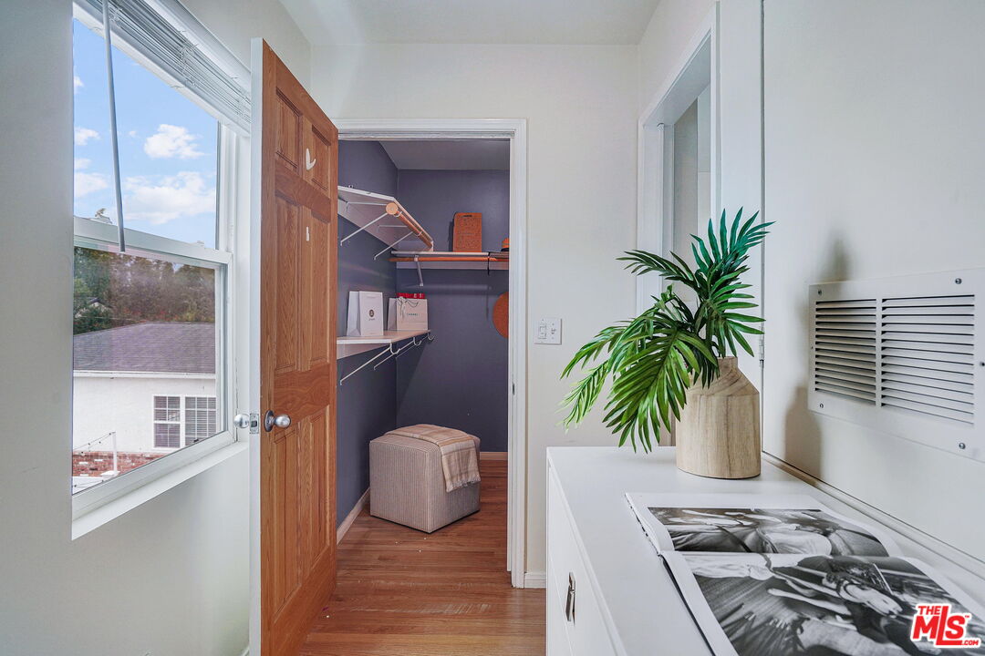 1205 Appleton Way Venice, CA 90291 - Photo 32 of 38