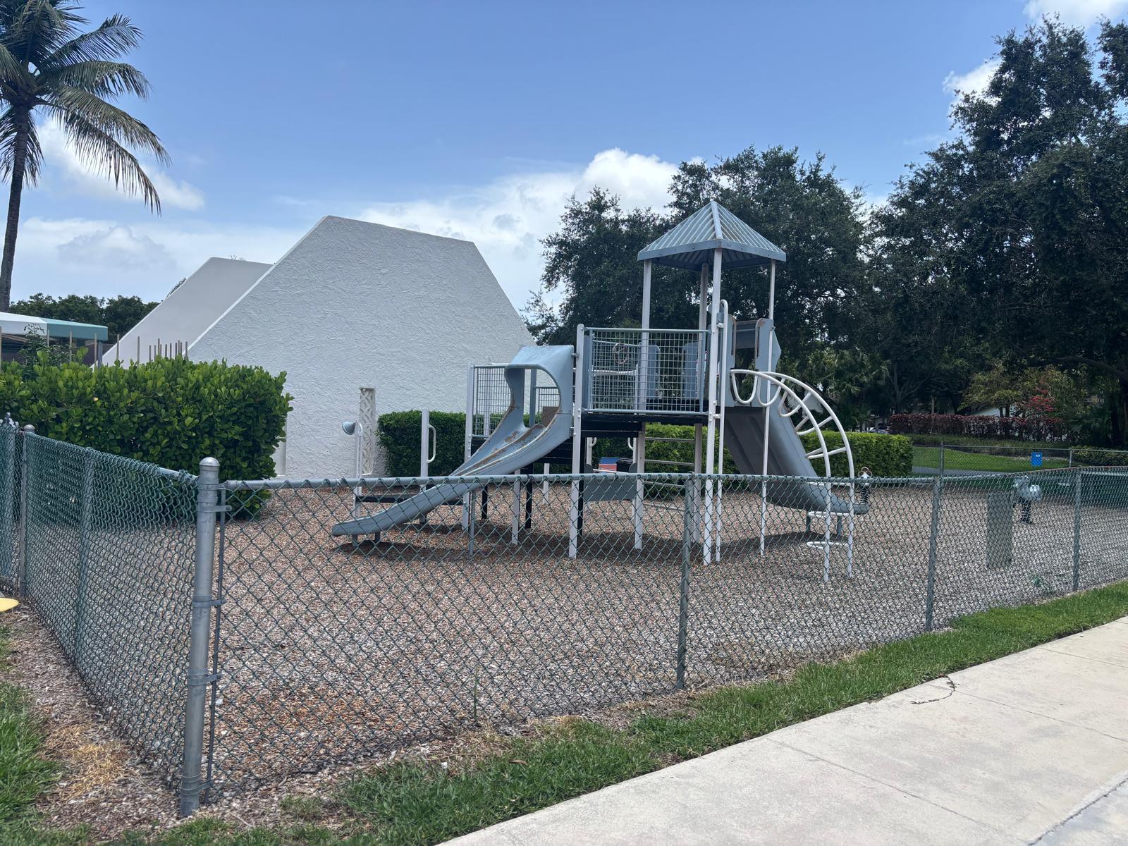 23343 Southwest 54th Way, Unit A Boca Raton, FL 33433 - Photo 26 of 29 9d580bf1-9757-4a28-9719-5ff273291ef5