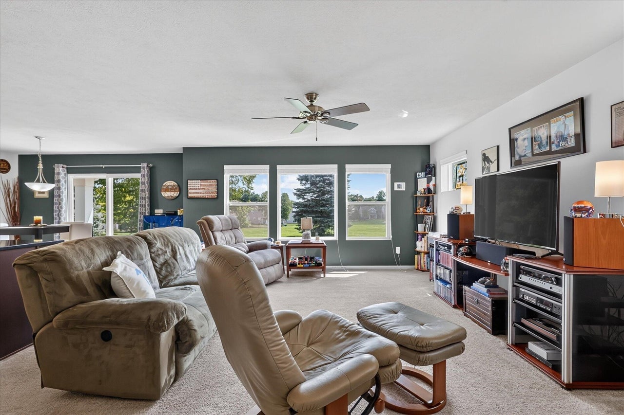 1314 Highland Hill Lowell, MI 49331 - Photo 8 of 45 Gallery Image 8