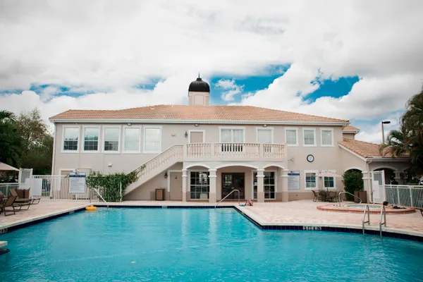 $225,000 | 154 Southwest Peacock Boulevard, Unit 28205, Port St. Lucie, FL 34986