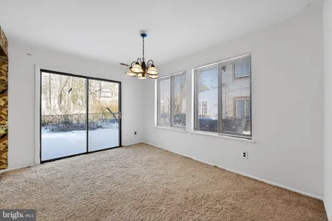 $199,900 | 710 East Elm Avenue, Lindenwold, NJ 08021