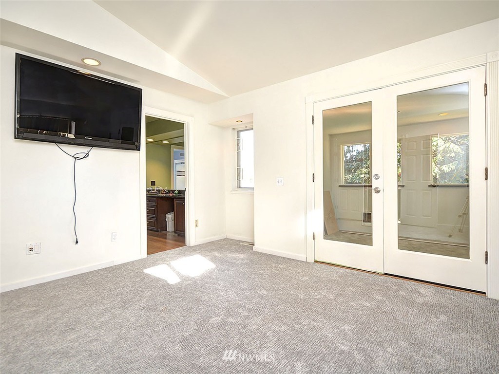 11149 Northeast 160th Place Bothell, WA 98011 - Photo 15 of 24 Gallery Image 15