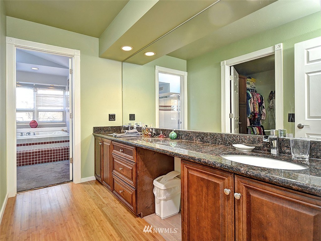 11149 Northeast 160th Place Bothell, WA 98011 - Photo 17 of 24 Gallery Image 17