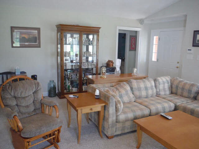 10611 County Road 95 Elberta, AL 36530 - Photo 8 of 19 Living room