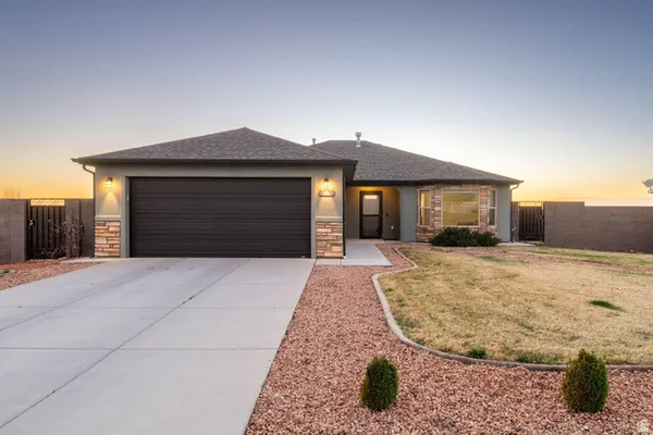 $350,000 | 5097 Scenic Drive, Enoch, UT 84721