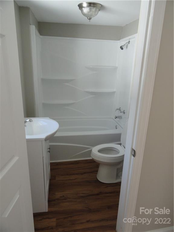 320 Morehead Road Marion, NC 28752 - Photo 26 of 36 Gallery Image 26