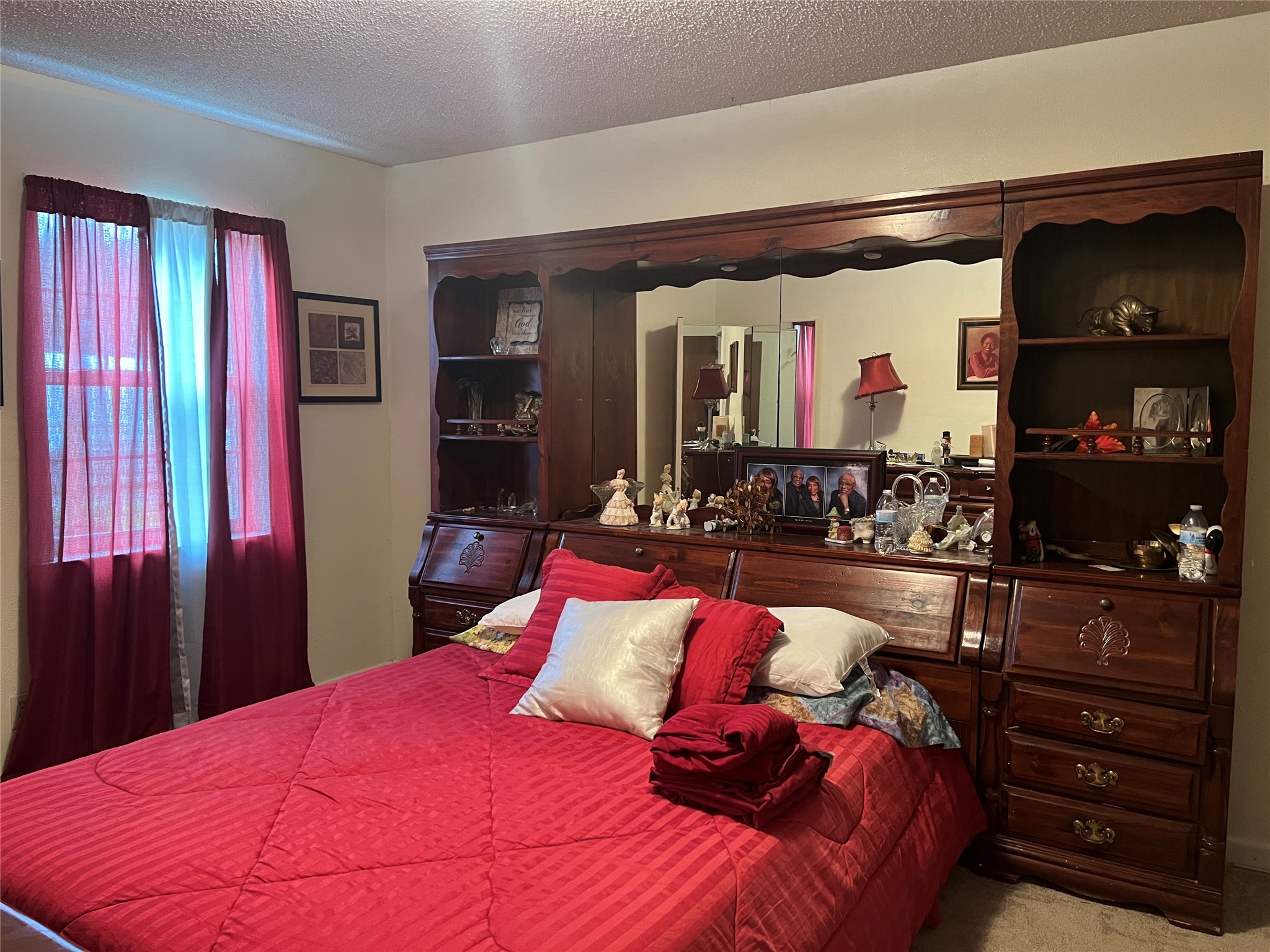 500 West 15th Street Port Arthur, TX 77640 - Photo 14 of 17 a bedroom with a bed and a closet