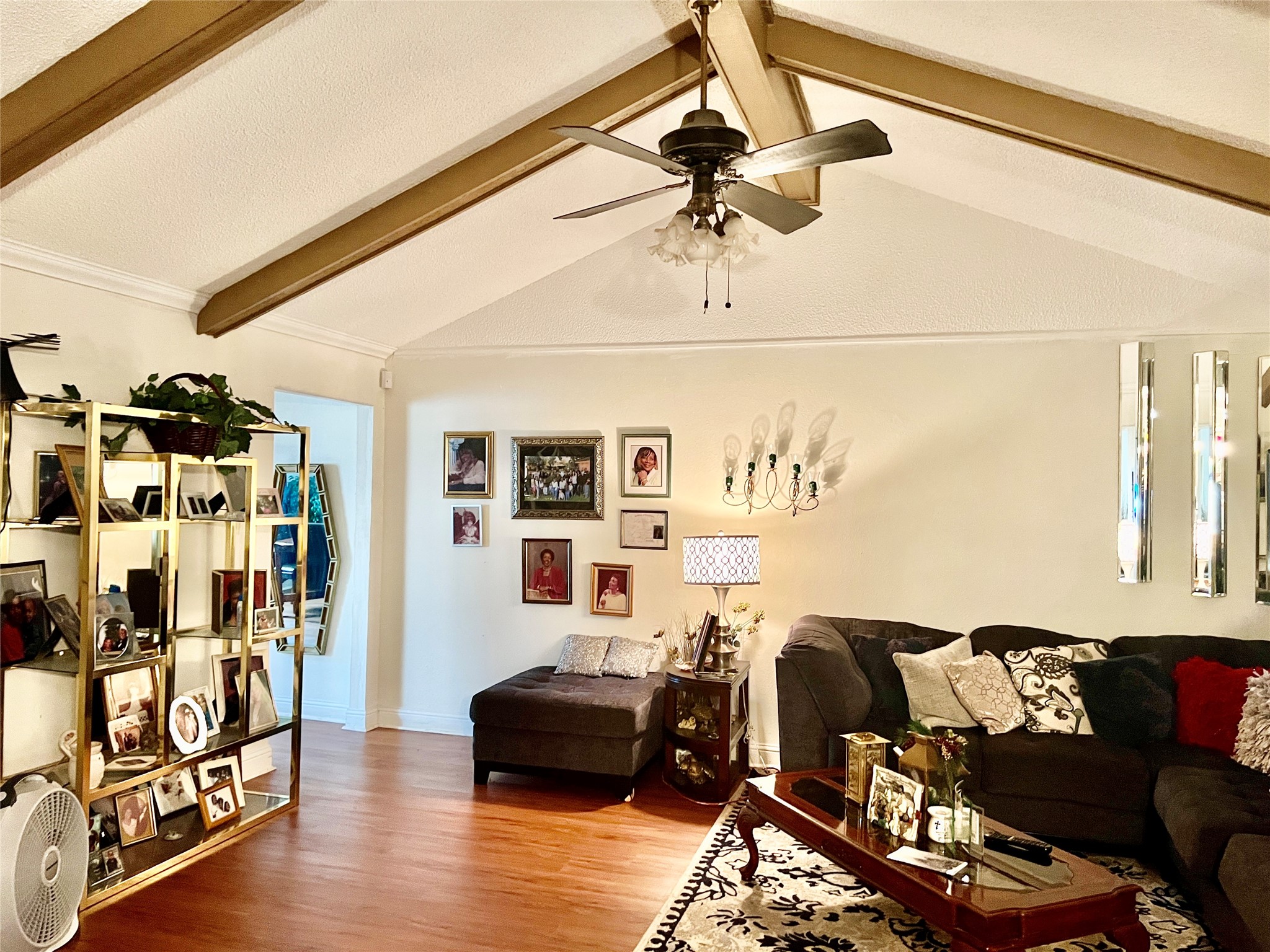500 West 15th Street Port Arthur, TX 77640 - Photo 3 of 17 a living room with furniture