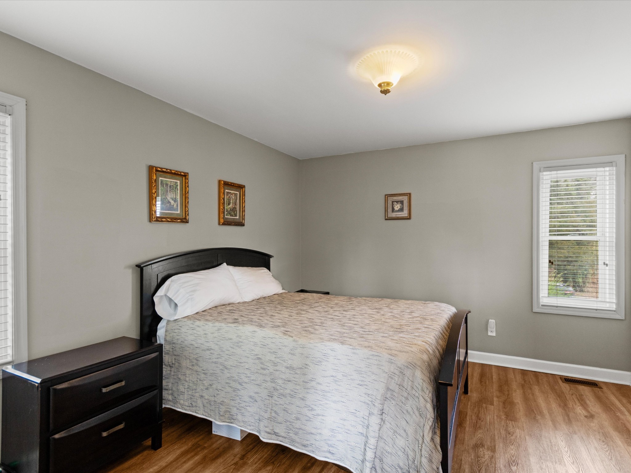 96 Maple Drive Winchester, TN 37398 - Photo 18 of 40 a bedroom with a bed and a window