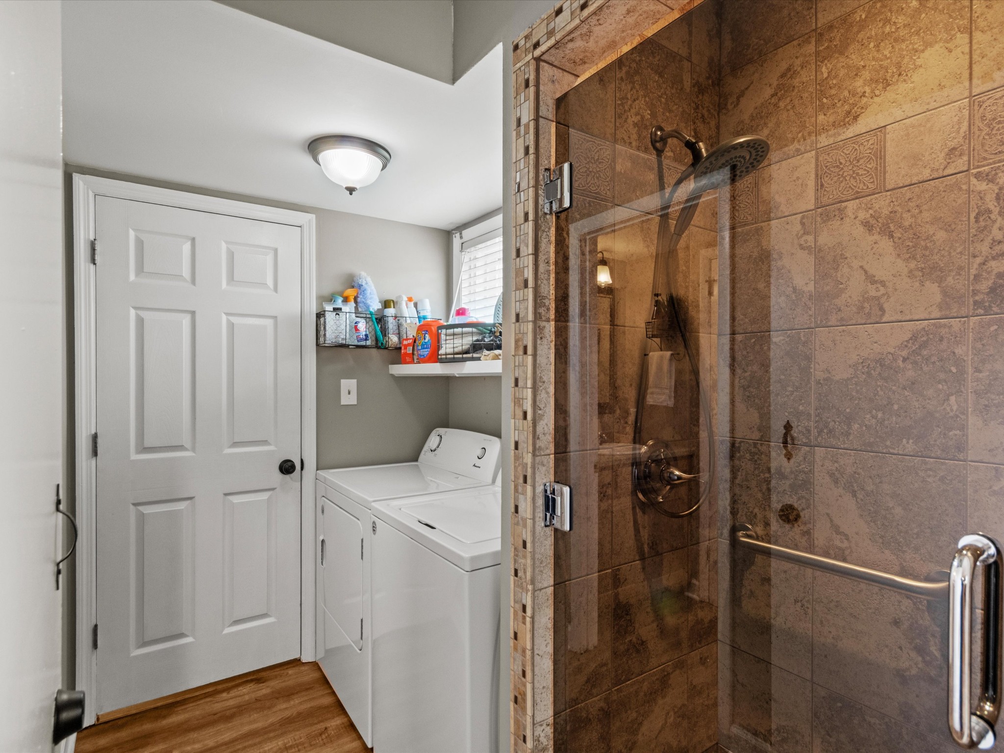 96 Maple Drive Winchester, TN 37398 - Photo 22 of 40 a storage room with wooden floor