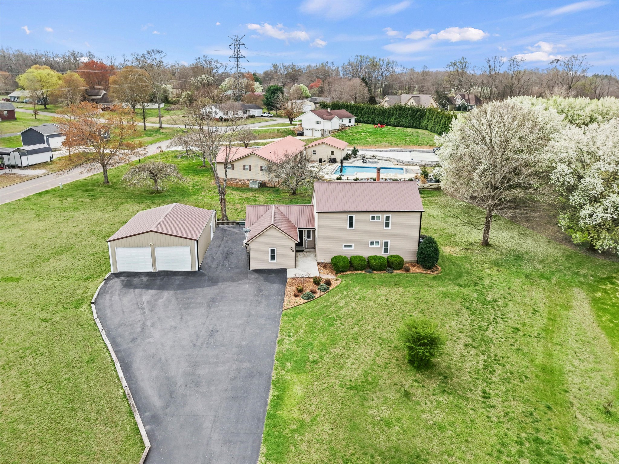 96 Maple Drive Winchester, TN 37398 - Photo 31 of 40 an aerial view of a house with outdoor space and mountain view