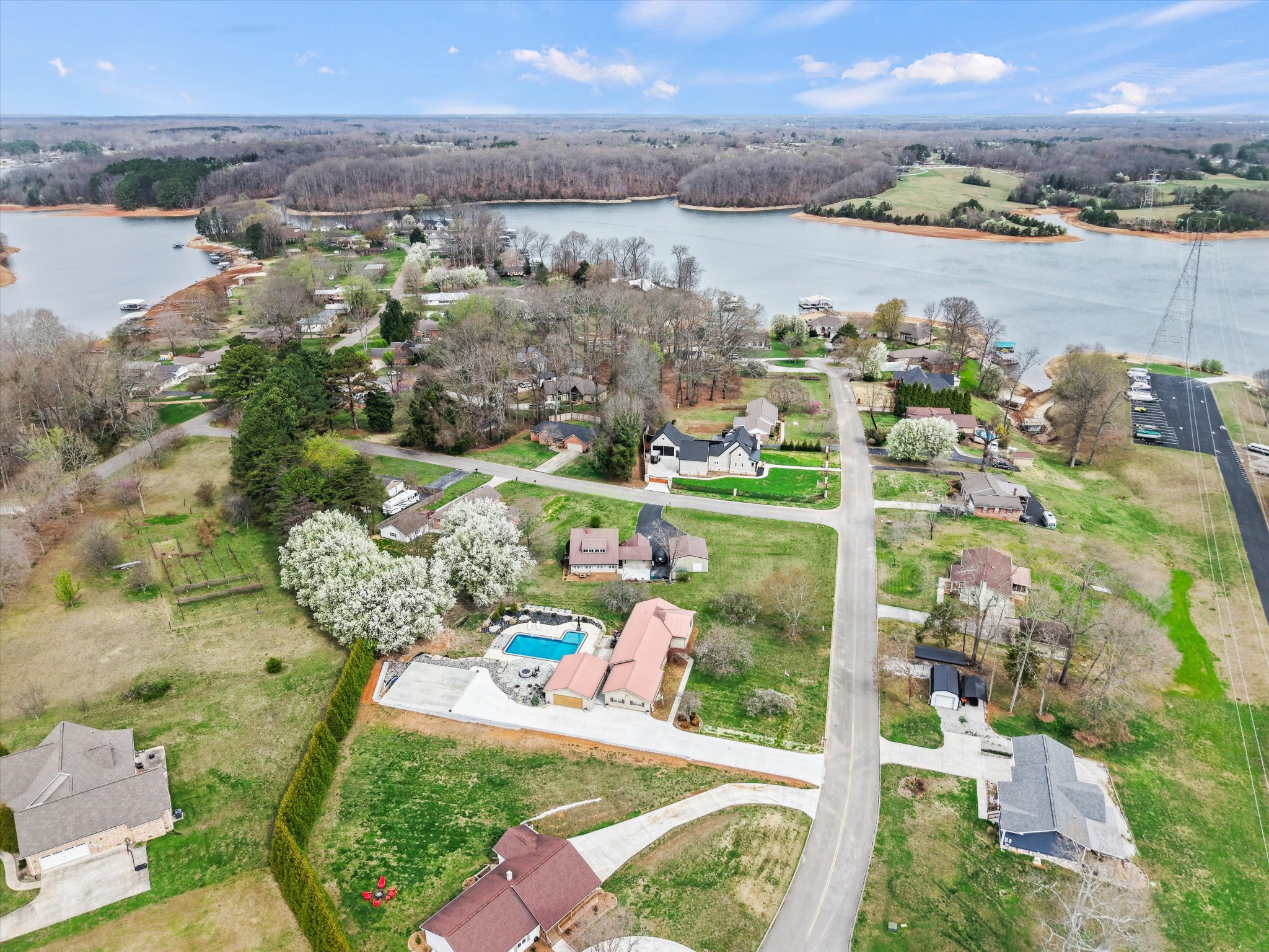 96 Maple Drive Winchester, TN 37398 - Photo 33 of 40 an aerial view of lake and residential houses with outdoor space