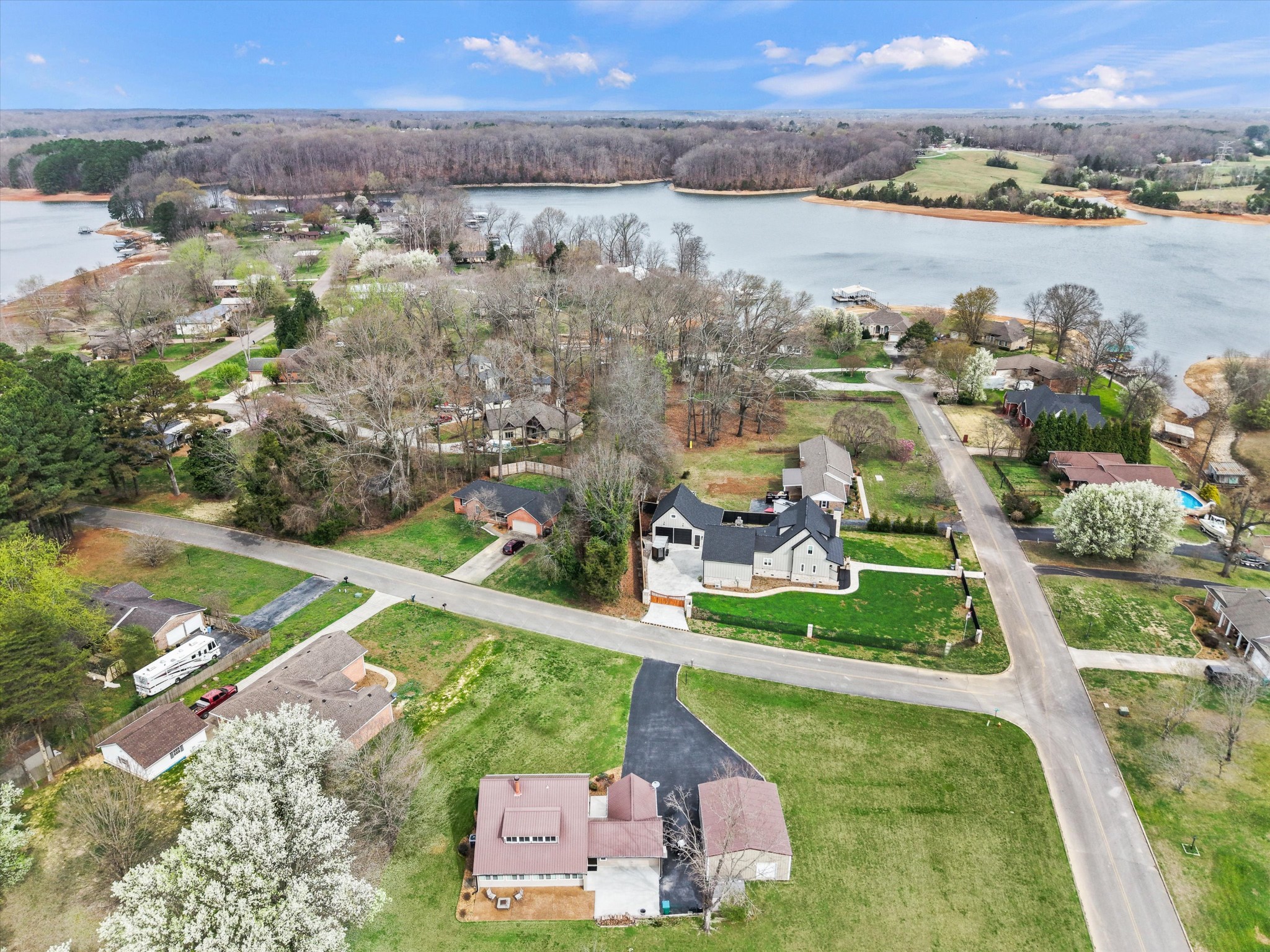 96 Maple Drive Winchester, TN 37398 - Photo 34 of 40 a view of a city