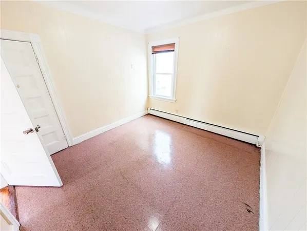 $2,000 | 53 Bancroft Street, Unit 2, Providence, RI 02909