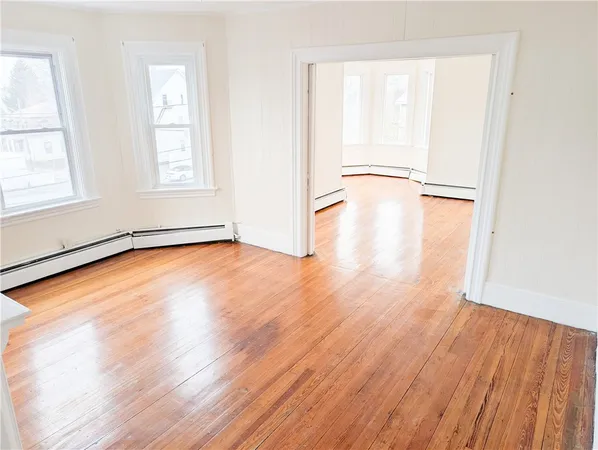 $2,000 | 53 Bancroft Street, Unit 2, Providence, RI 02909