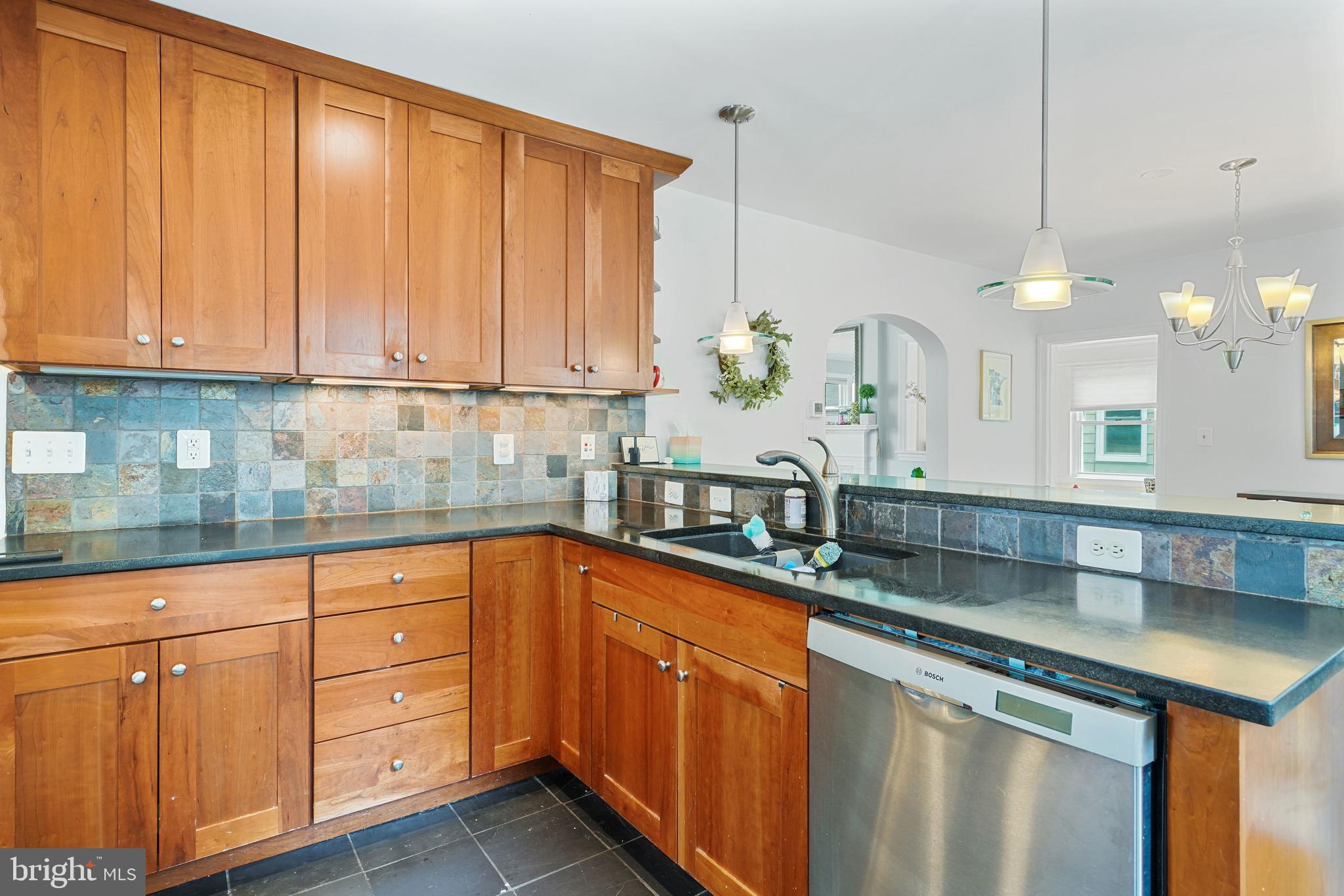 1005 South Rolfe Street Arlington, VA 22204 - Photo 6 of 29