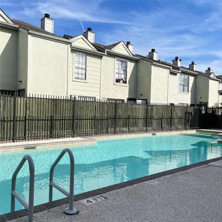 $1,250 | 8718 Victorian Village Drive, Unit 8718, Houston, TX 77071