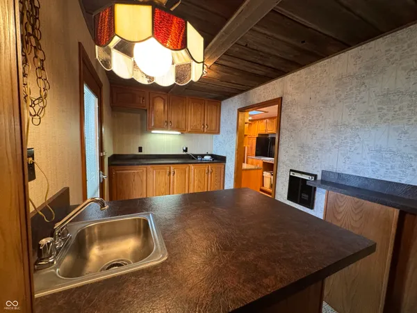 $439,900 | 353 East Rivercrest Drive, Rushville, IN 46173