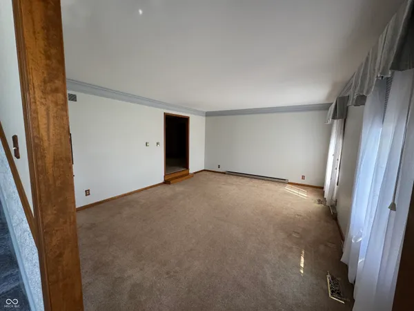 $439,900 | 353 East Rivercrest Drive, Rushville, IN 46173