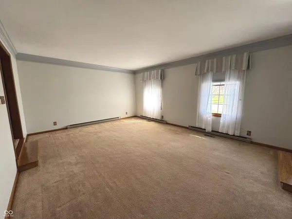 $439,900 | 353 East Rivercrest Drive, Rushville, IN 46173
