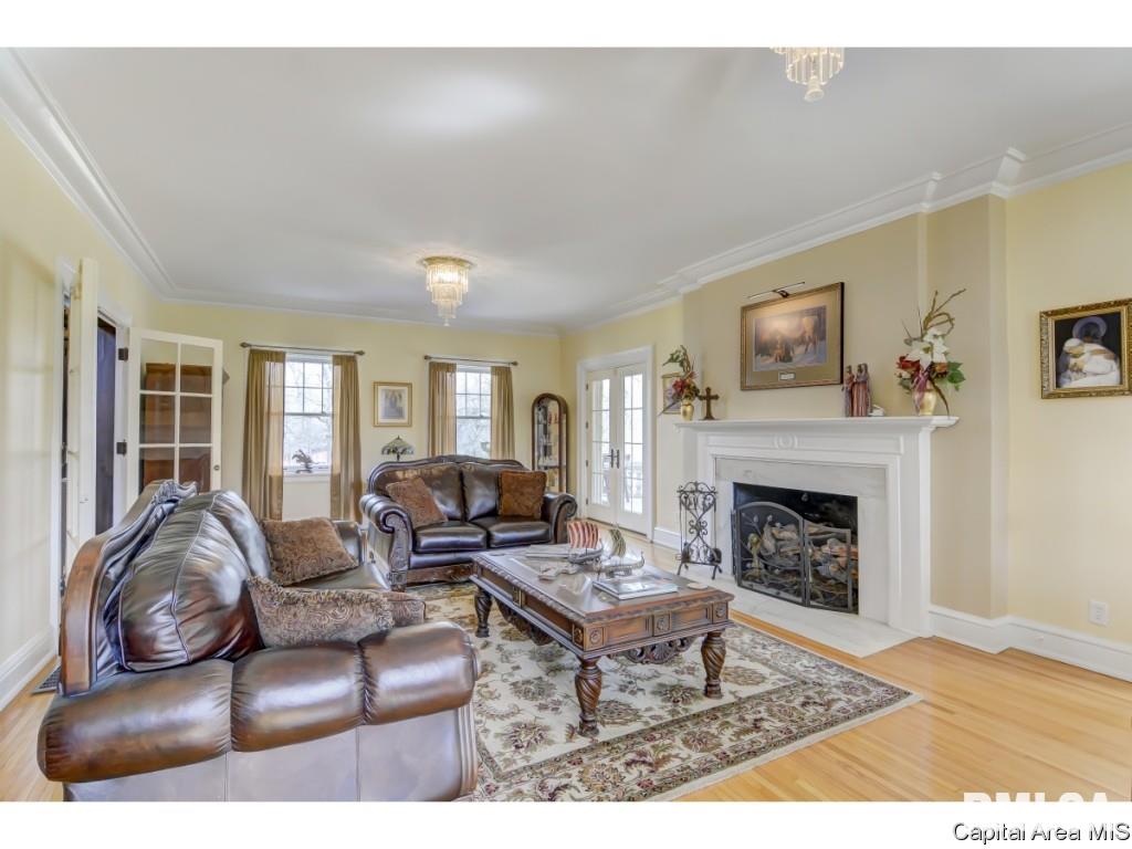 1720 Chatham Road Springfield, IL 62704 - Photo 14 of 36