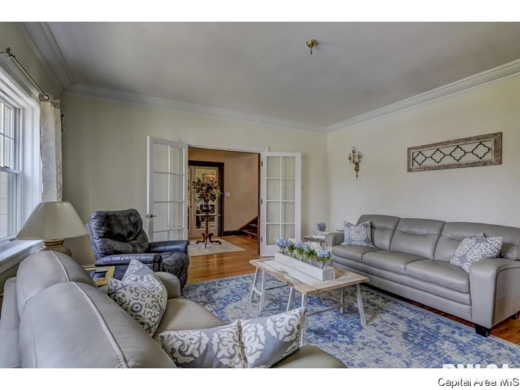 1720 Chatham Road Springfield, IL 62704 - Photo 6 of 36