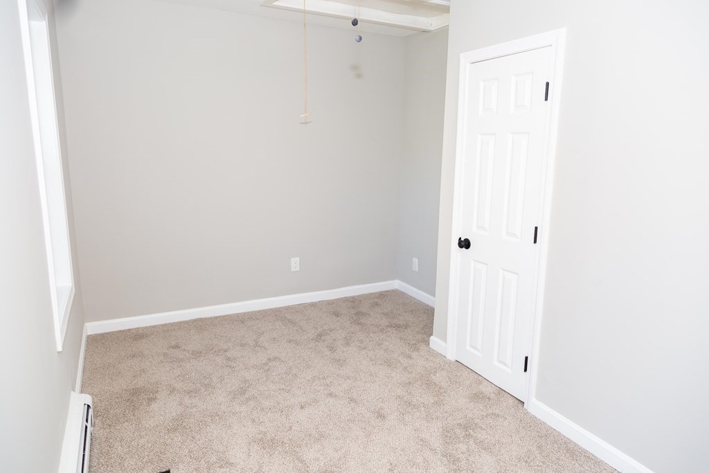95 Wareham Road Marion, MA 02738 - Photo 5 of 14 a view of a small space