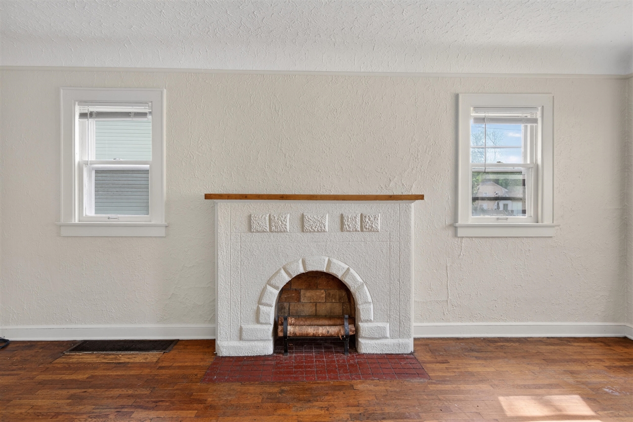 242 West High Street Jackson, MI 49203 - Photo 15 of 41