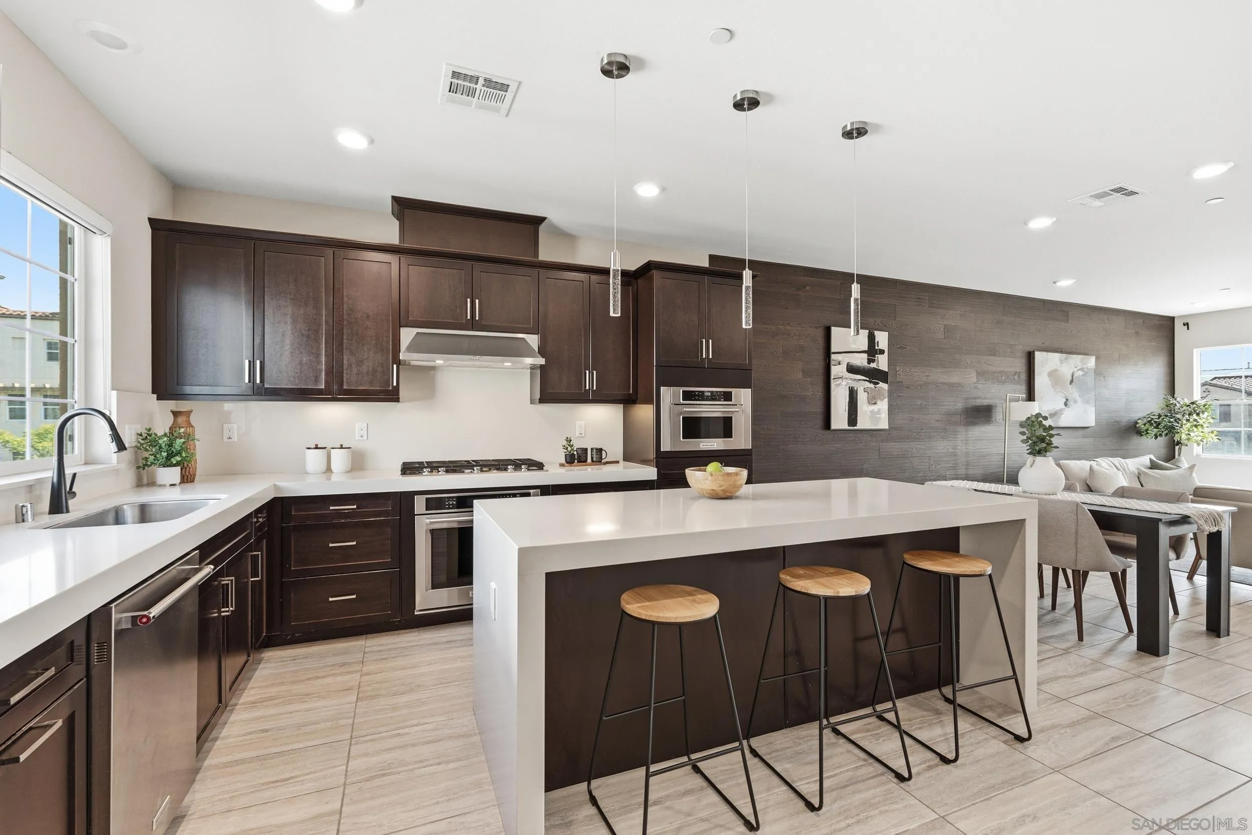 5992 Village Center Loop Road, Unit 4 San Diego, CA 92130 - Photo 18 of 25