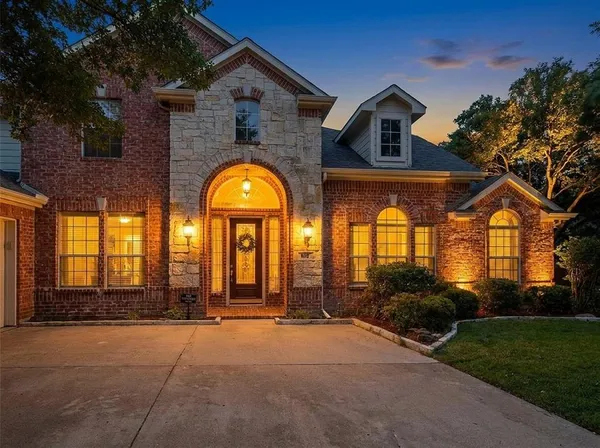 $645,900 | 802 Shadybrook Drive, Murphy, TX 75094