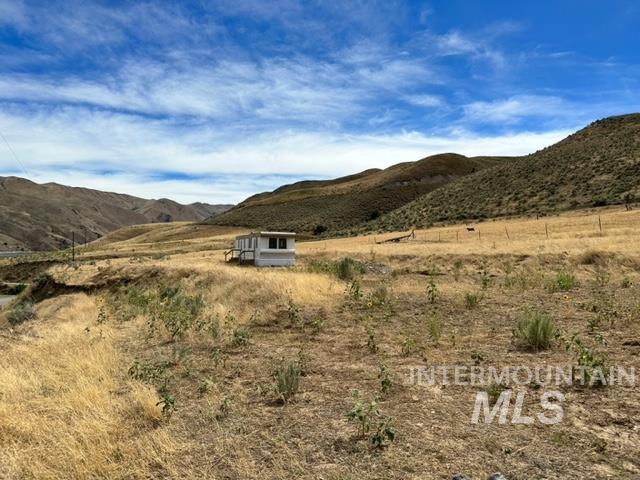 32214 Snake River Road Huntington, OR 97907 - Photo 15 of 31 View of mountain backdrop featuring rural landscape