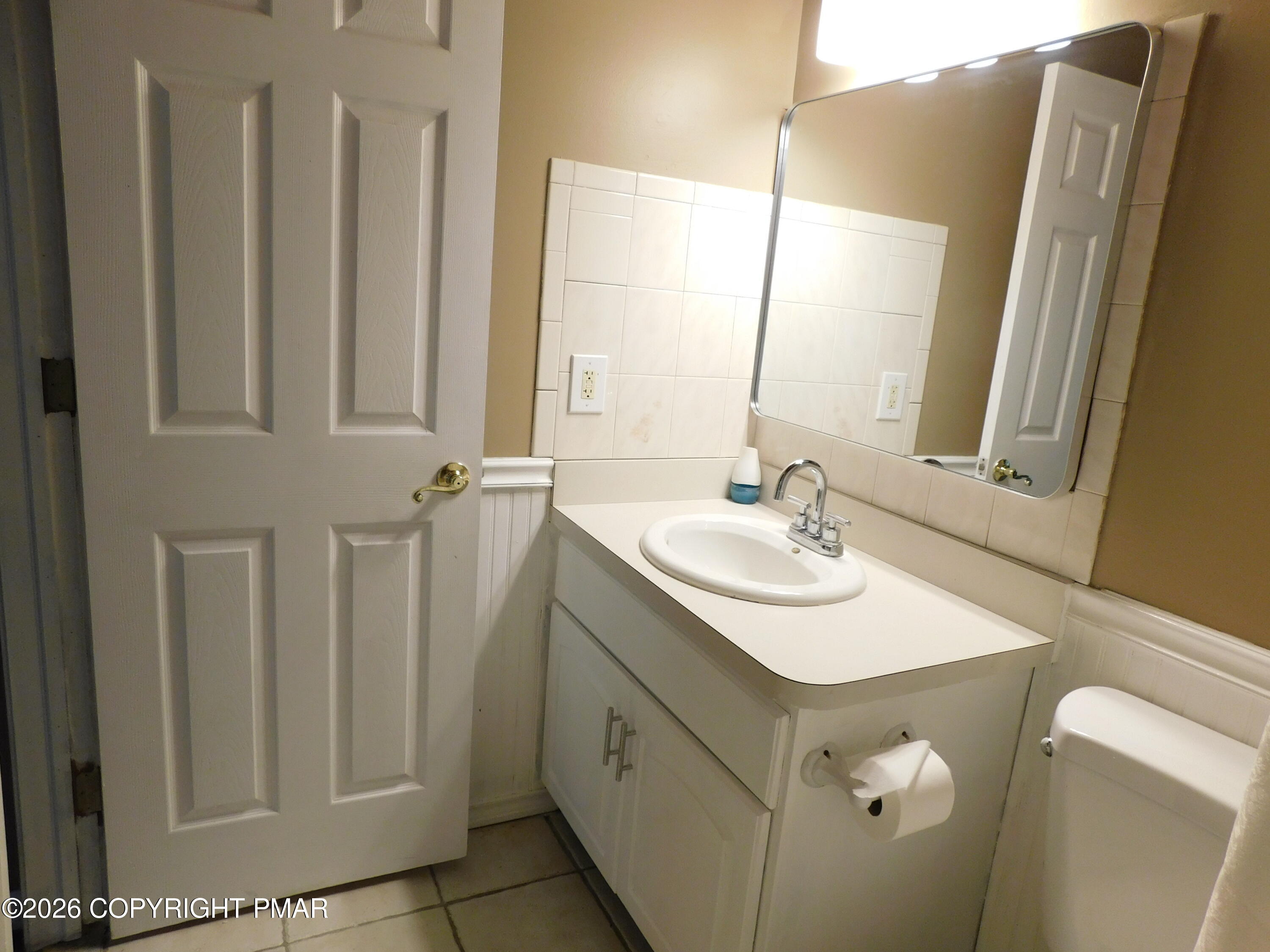 552 West Chipmunk Road Bushkill, PA 18324 - Photo 24 of 50 Master Bath