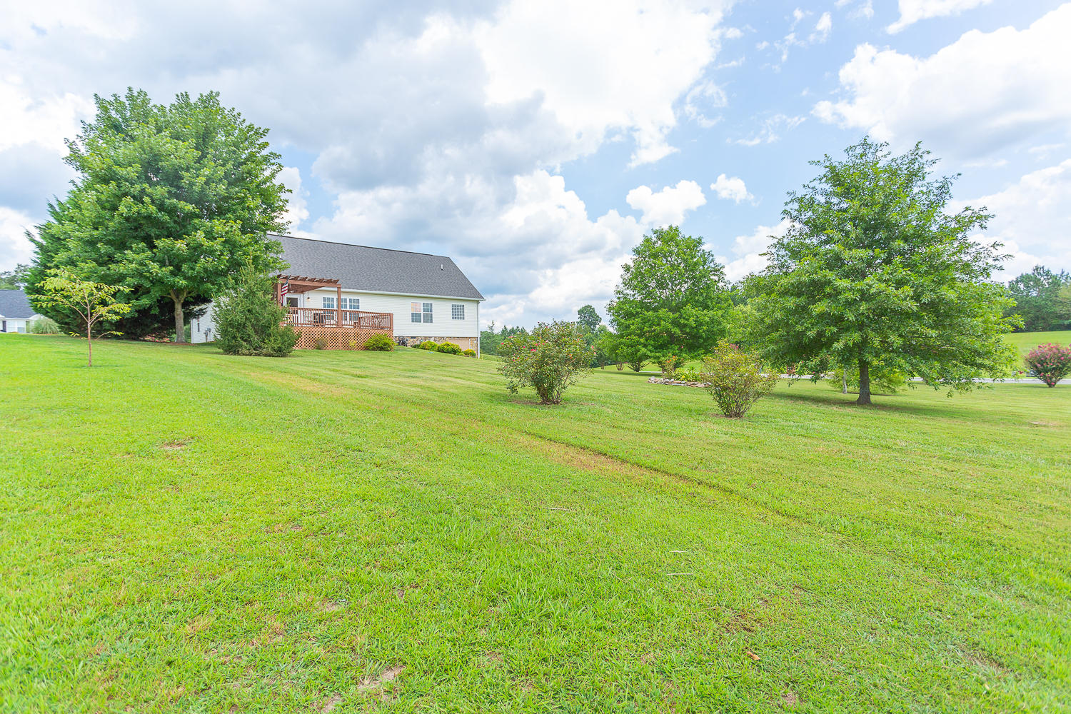 160 Maple Leaf Drive Rock Spring, GA 30739 - Photo 9 of 30 160 Maple HD -13