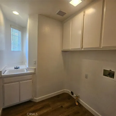 $3,500 | 2871 New Castle Way, Corona, CA 92879