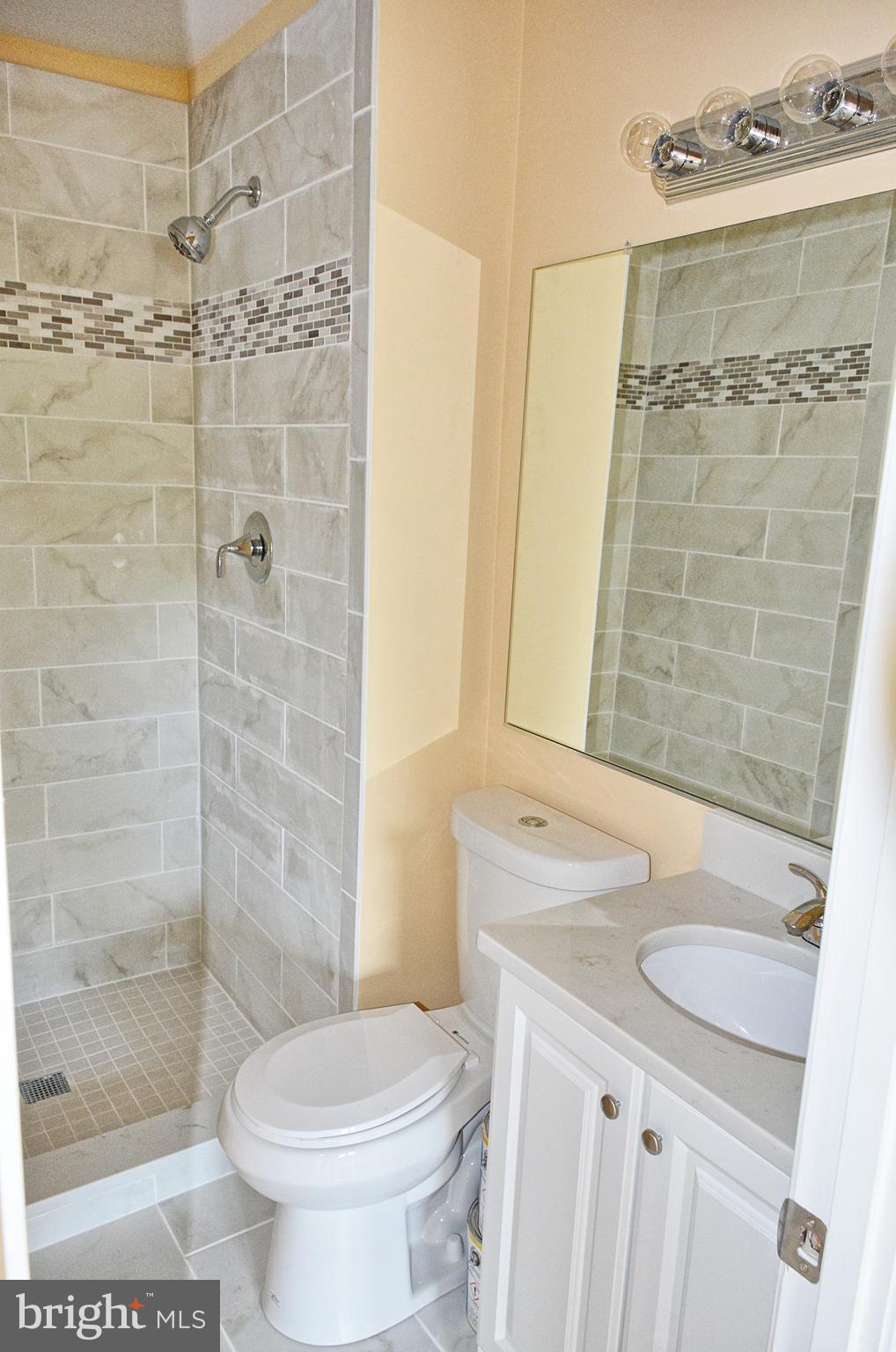 17504 Hoskinson Road Poolesville, MD 20837 - Photo 12 of 13 Bath