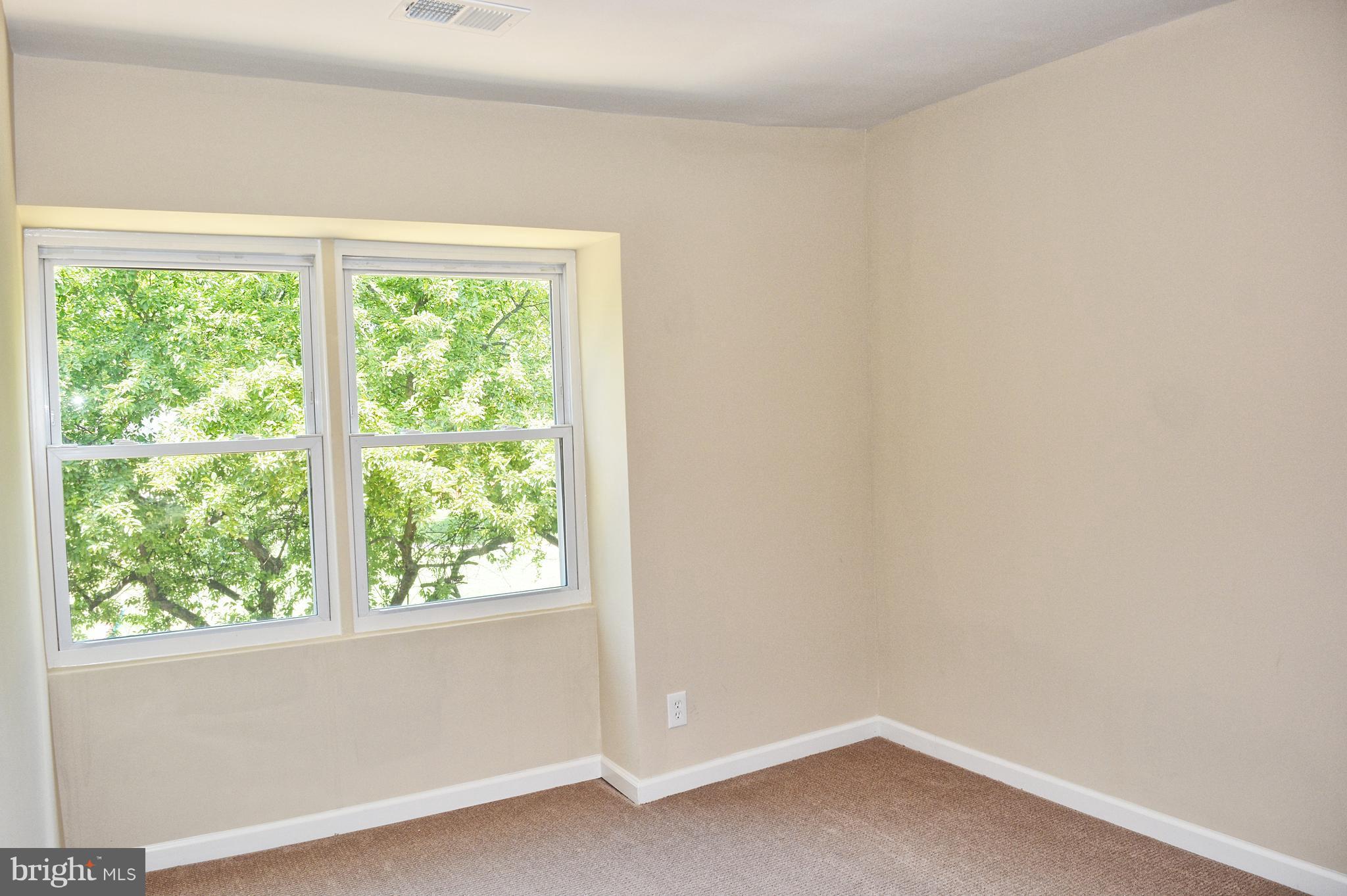 17504 Hoskinson Road Poolesville, MD 20837 - Photo 10 of 13 Bedroom