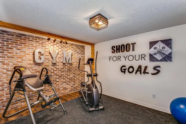 $1,298,500 | 10209 South Hertzler Road, Sedgwick, KS 67135