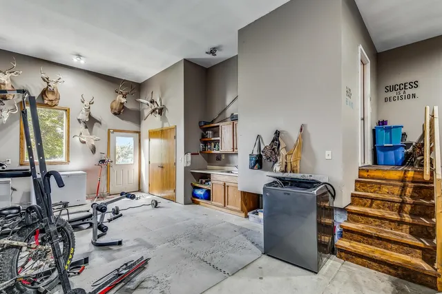 $1,298,500 | 10209 South Hertzler Road, Sedgwick, KS 67135