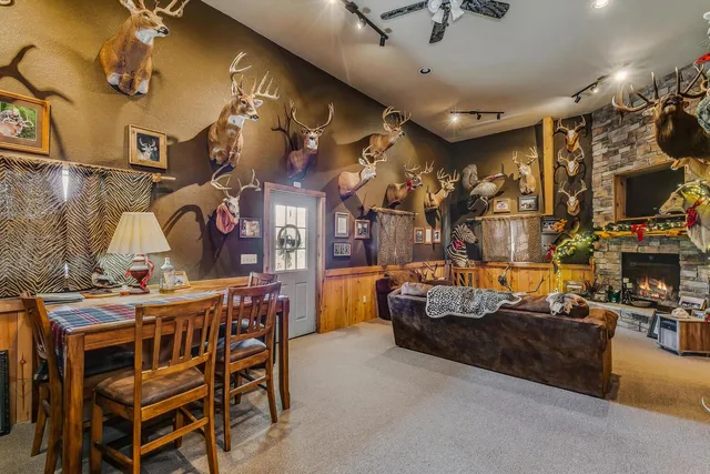 $1,298,500 | 10209 South Hertzler Road, Sedgwick, KS 67135