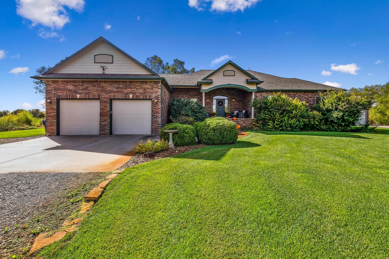 10209 South Hertzler Road Sedgwick, KS 67135 - Photo 2 of 36