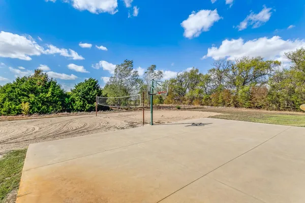 $1,298,500 | 10209 South Hertzler Road, Sedgwick, KS 67135