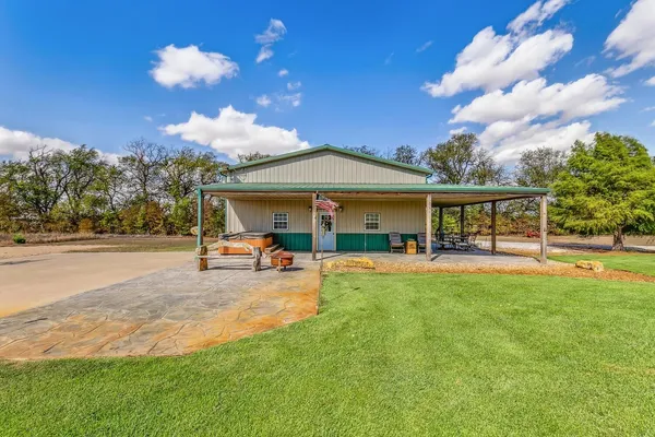 $1,298,500 | 10209 South Hertzler Road, Sedgwick, KS 67135