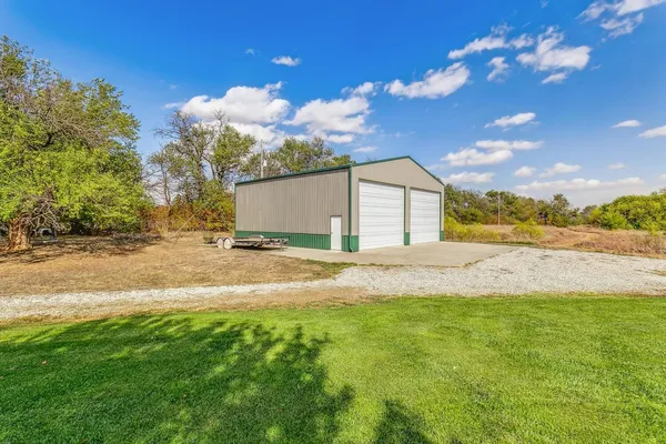 $1,298,500 | 10209 South Hertzler Road, Sedgwick, KS 67135