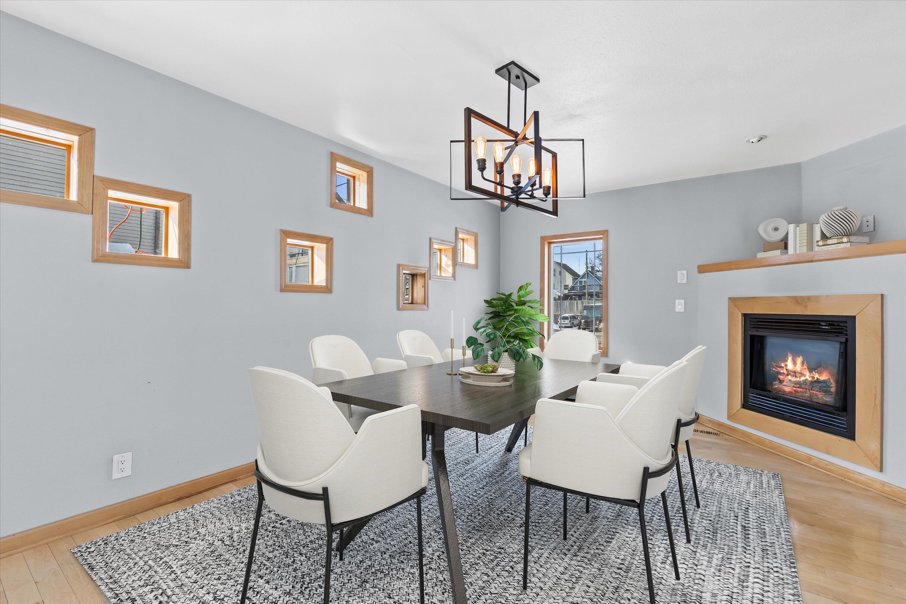 1725 North Astor Street Milwaukee, WI 53202 - Photo 9 of 38 26-IMG_0961_Final