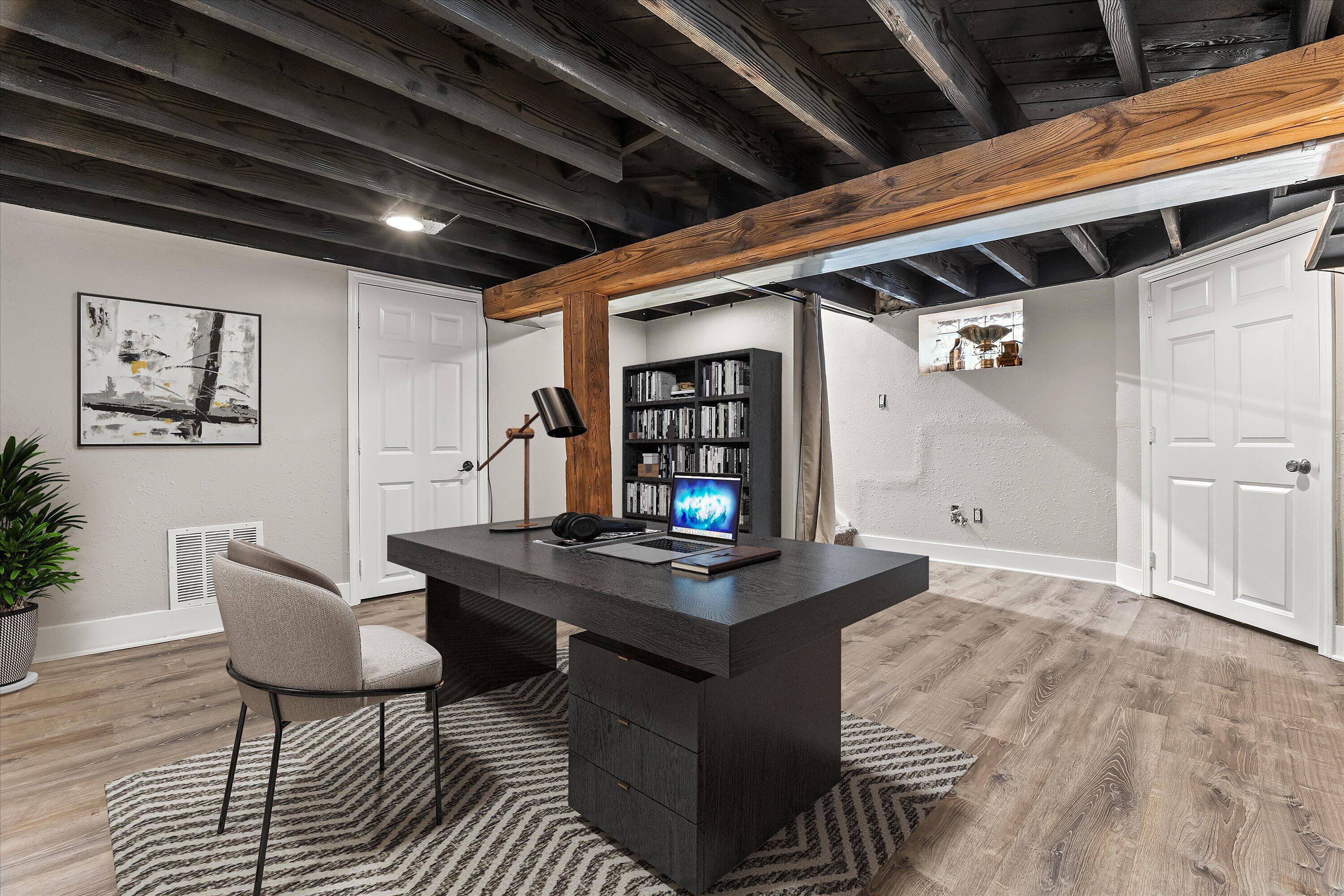 1725 North Astor Street Milwaukee, WI 53202 - Photo 15 of 38 44-IMG_1128_Final